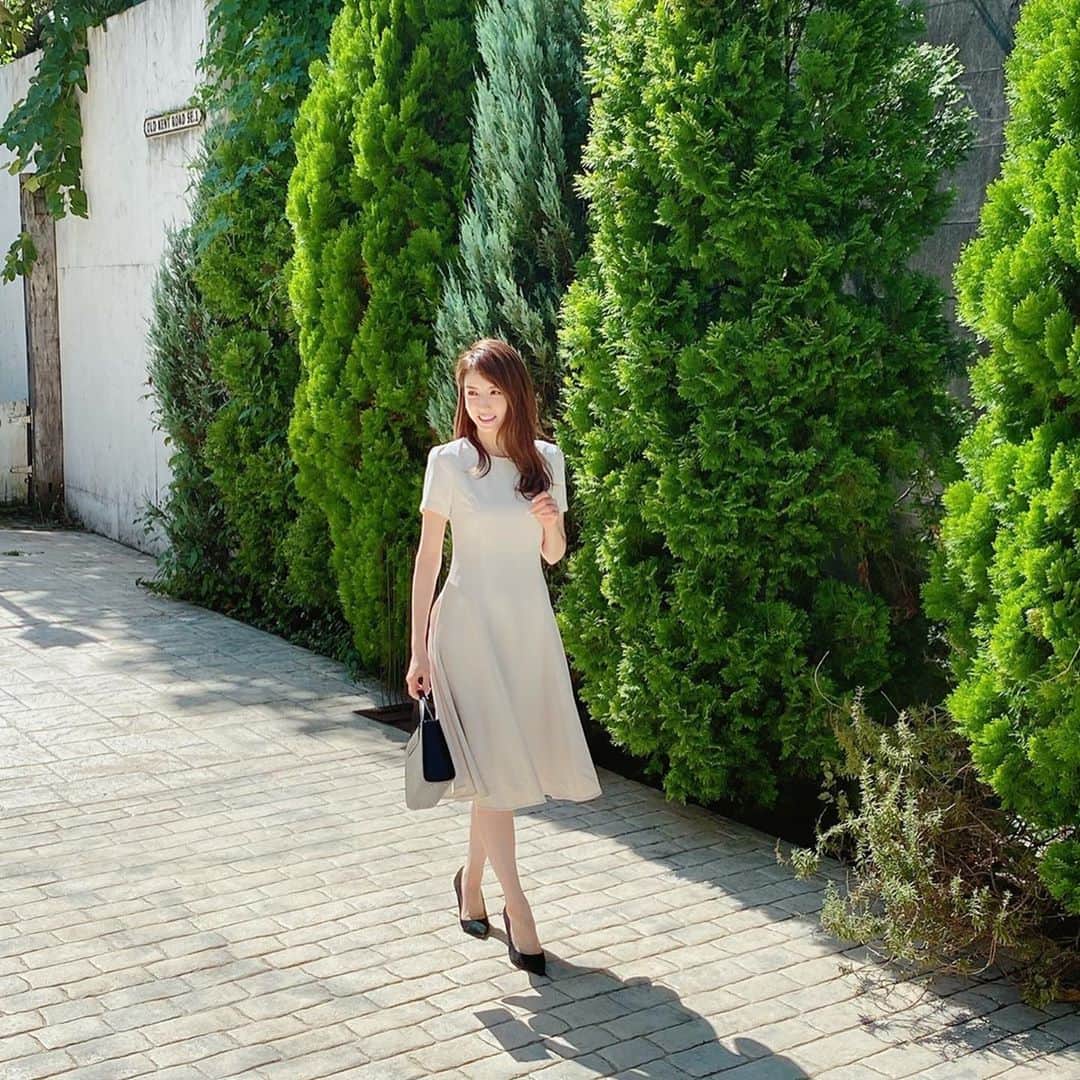美香さんのインスタグラム写真 - (美香Instagram)「@dressbrandgirl.official  webカタログ撮影💚 コンサバで正統派。 流行に流されすぎず いつ着ても美しい！ シルエットも🙆‍♀️💗」9月30日 20時47分 - mikaofficial99
