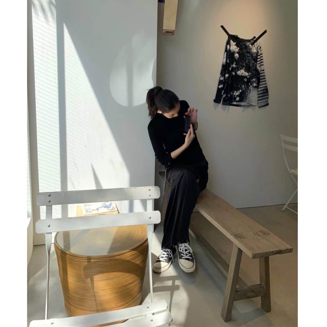 江原杏樹のインスタグラム：「🖤」