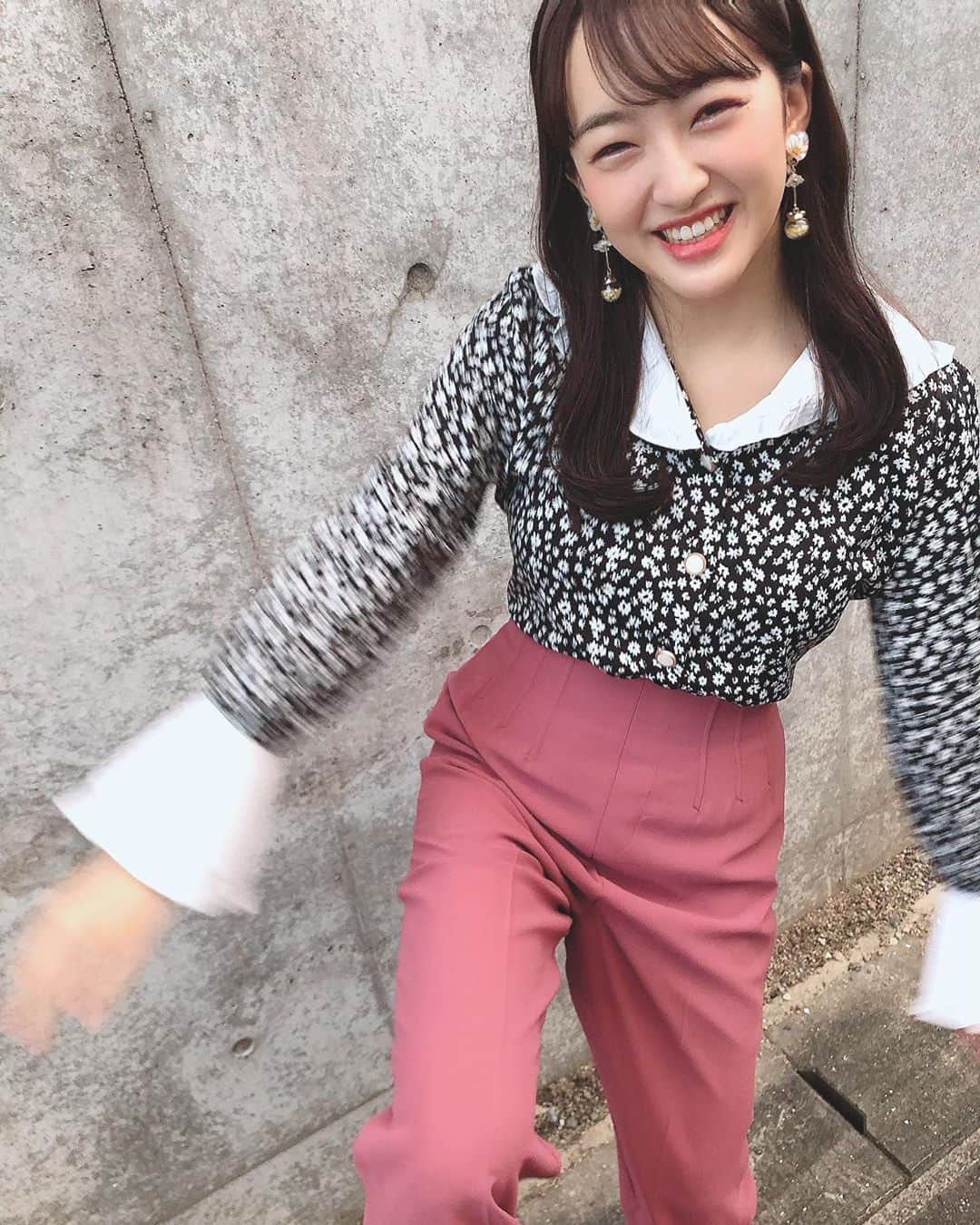 田島芽瑠さんのインスタグラム写真 - (田島芽瑠Instagram)「このブラウスお気に入り〜❤︎  #秋コーデ #snidel #andrabbit」9月30日 20時56分 - meru_chan_official