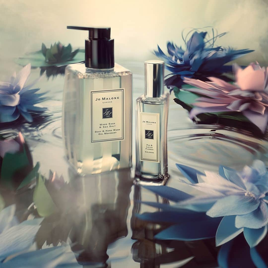 Jo Malone Londonさんのインスタグラム写真 - (Jo Malone LondonInstagram)「This luscious new scent captures the delicacy of water-splashed lotus flowers and plump juicy figs. #LostInWonder #ScentPairing」9月30日 21時00分 - jomalonelondon