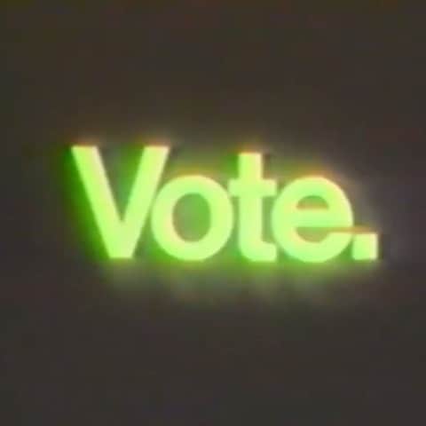 プロエンザスクーラーのインスタグラム：「What does this election mean to you? November 3rd. Vote. Link in bio. Jenny Holzer ‘Sign on a Truck’ 1984 @jennyholzerstudio」