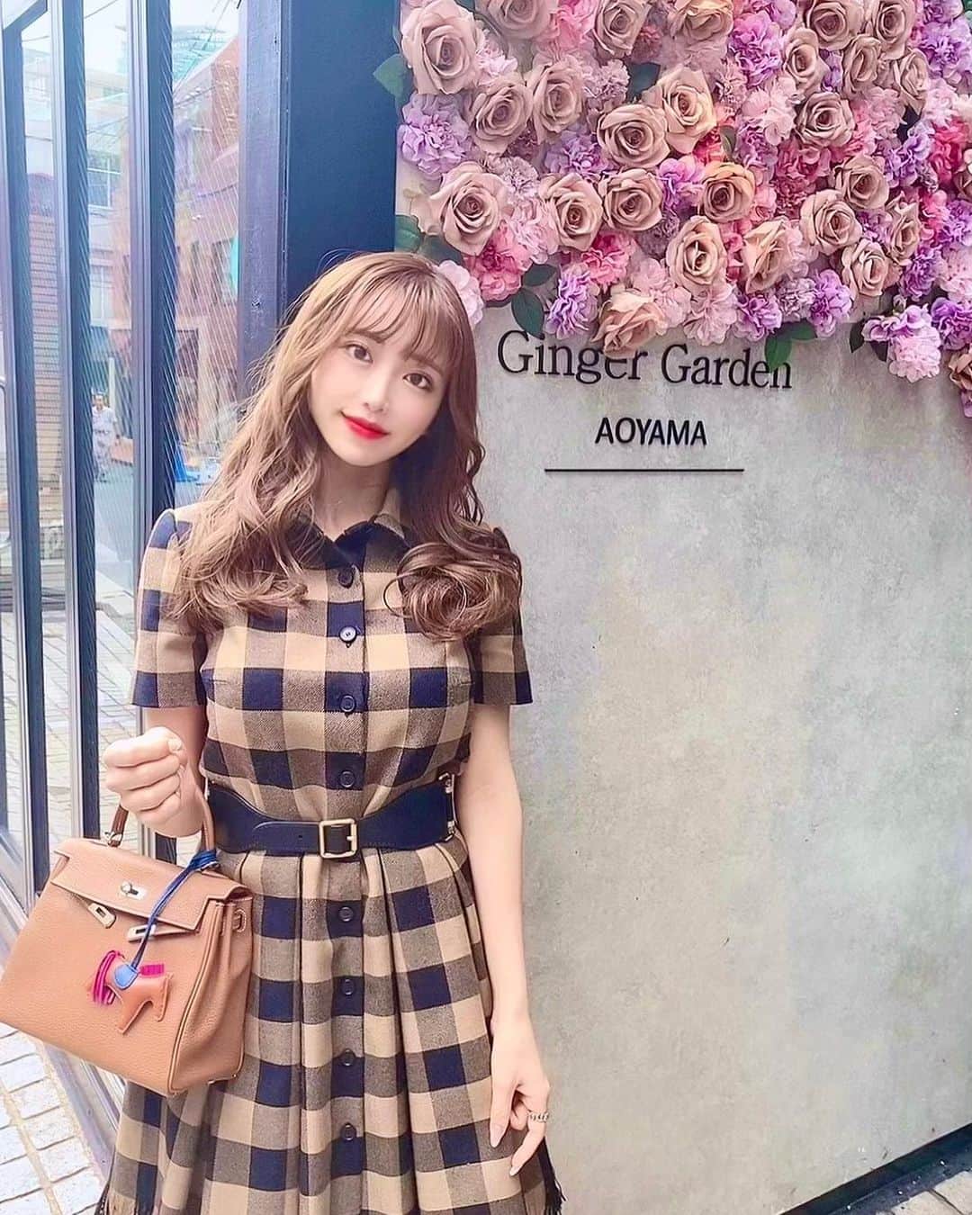 伴かなみのグルメインスタ