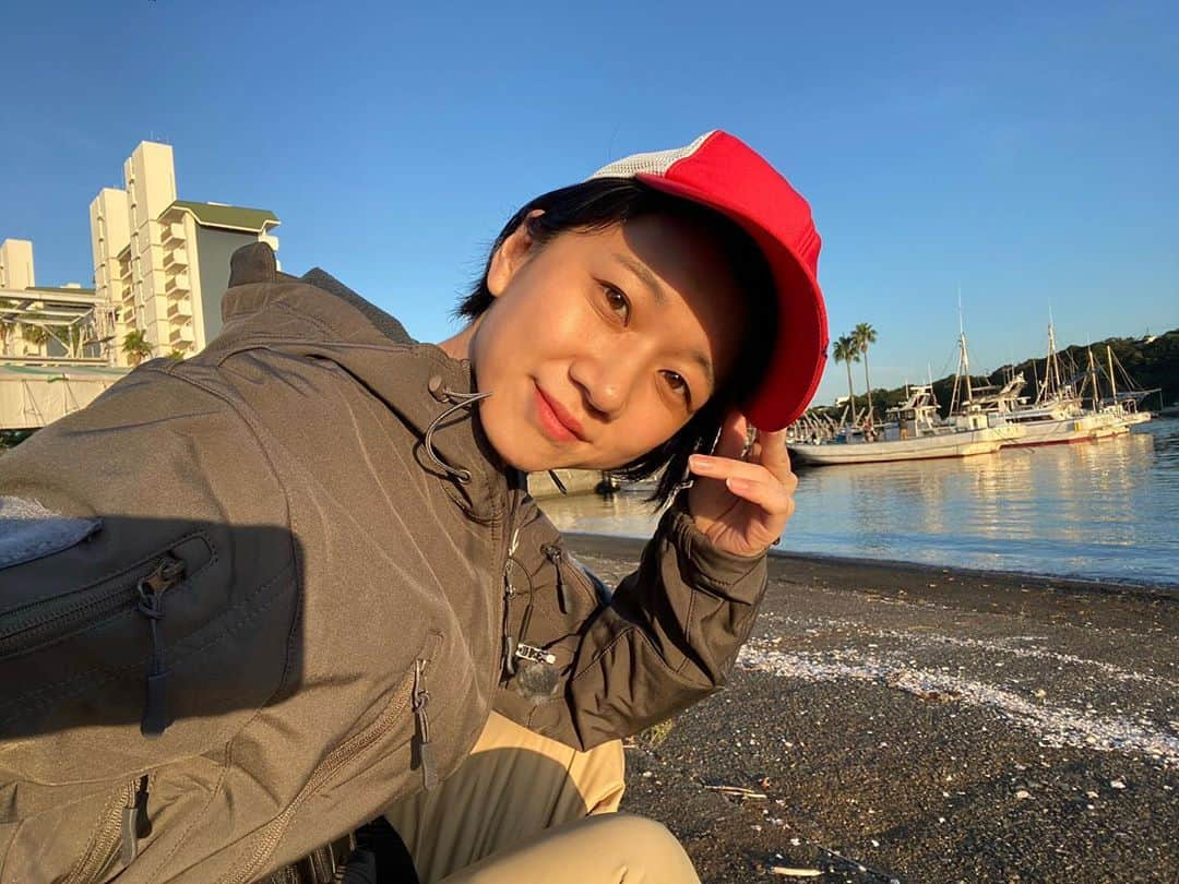 太田唯さんのインスタグラム写真 - (太田唯Instagram)「fishing day.🎣🤍🖤💙﻿ 🏹 : @fishingvision ﻿ ﻿ ﻿  #fishing #fishinglife #seaside  #釣り #釣り女子 #アウトドア #海 #釣りスタグラム #相模湾 #写真」10月1日 9時31分 - yuiohta.official