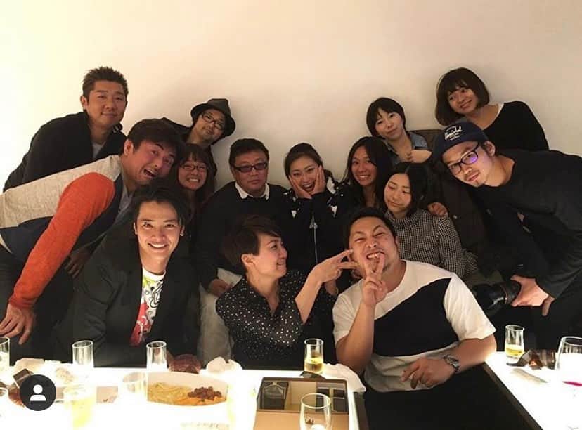 宮坂桃子のインスタグラム：「小辻社長お誕生日おめでとうございます🎂🎉戦闘未来少女からずっとお世話になり、今でもあの楽しかった時間を思い出しては懐かしく思います🥰この先も小辻社長の周りが笑顔で溢れていますように！」