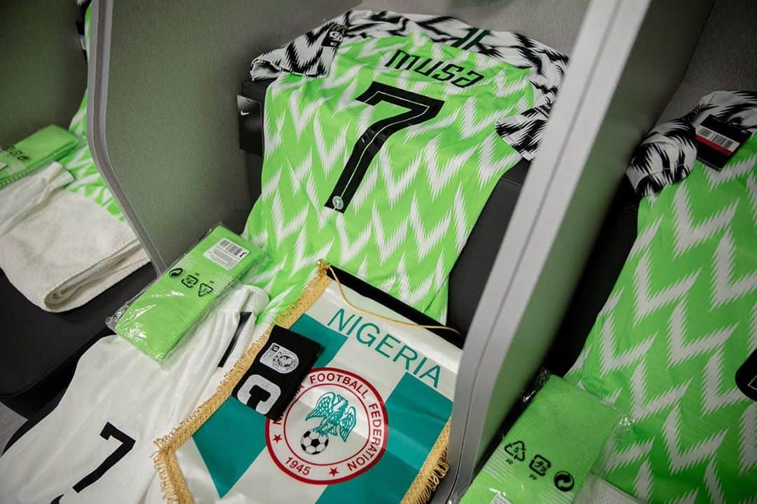 アーメド・ムサさんのインスタグラム写真 - (アーメド・ムサInstagram)「My beloved country Nigeria is @60🎊🎊🎊. Proud to be a citizen and privileged to be able to serve especially through the game of football. ⠀ Praying that this new year brings about great changes and peace in the land. Wishing everyone a happy Independence Day 🇳🇬🦅🙏」10月1日 8時09分 - ahmedmusa718