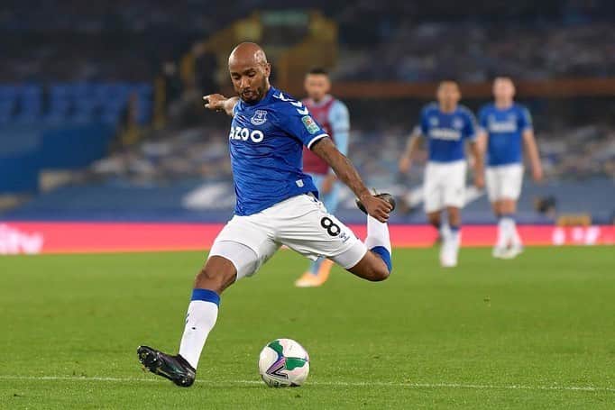 ファビアン・デルフのインスタグラム：「Great team performance today,  #TunnelVision  #DCL🔥🔥🔥」