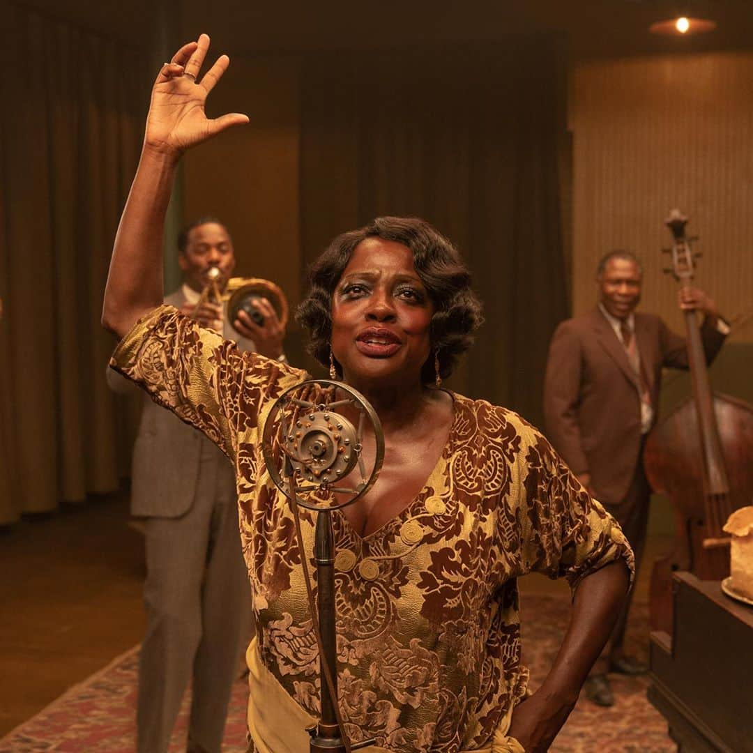 ネットフリックスさんのインスタグラム写真 - (ネットフリックスInstagram)「Viola Davis and Chadwick Boseman star in Ma Rainey's Black Bottom, a new film based on August Wilson’s award-winning play from director George C. Wolfe and producer Denzel Washington.   @MaRaineyFilm premieres December 18.」10月1日 8時17分 - netflix