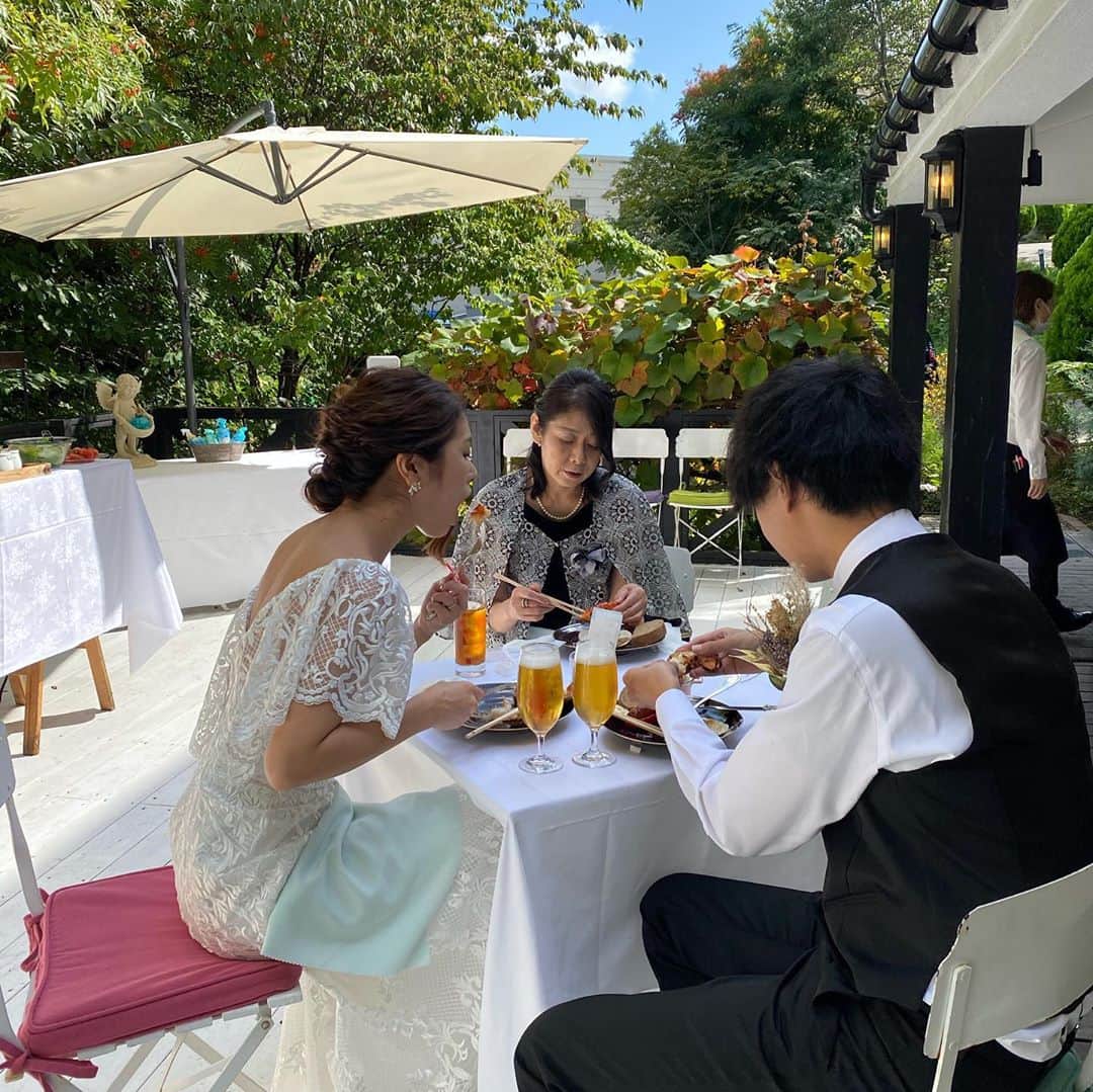 片桐優妃さんのインスタグラム写真 - (片桐優妃Instagram)「#ガーデンウェディング がしたくて選んだこの会場💒 . 天気もよくて緑も綺麗でイメージしてた通りの最高のパーティーができました💕🍃 . #邸宅ウェディング #ガーデンパーティー #家族婚 #ブランシュメゾン #グランマニエ #プリマヴェーラ #札幌 #2020秋婚 #ytywedding」10月1日 8時23分 - yuki710