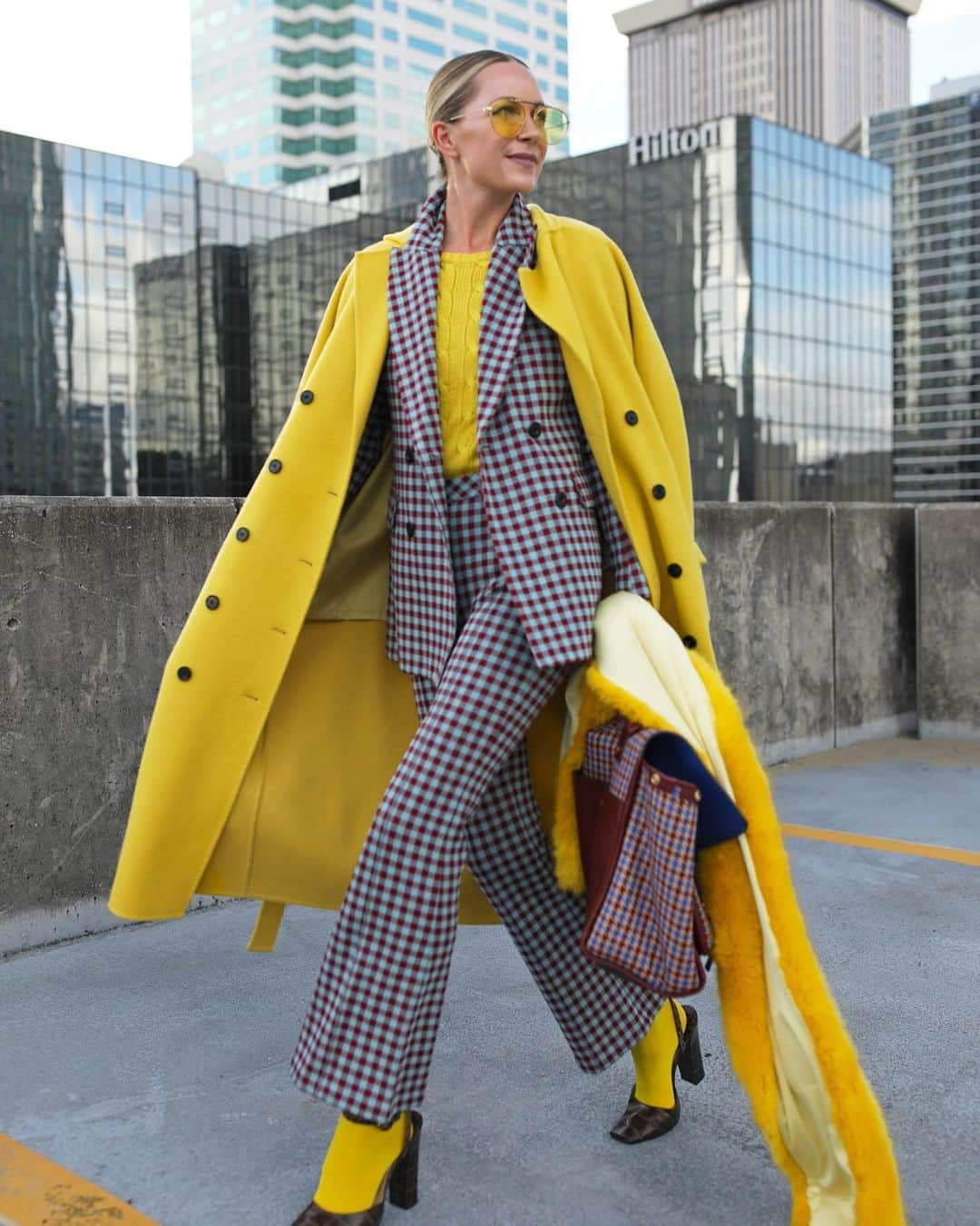 ブレア・イーディーさんのインスタグラム写真 - (ブレア・イーディーInstagram)「<Power Suit // This year my fall refresh starts with a new colorful co-ord! The @Saks Friends & Family event begins today. Save 25% on all of your fall forward favorites- see all my picks on Atlantic-Pacific> #ad」10月1日 8時53分 - blaireadiebee