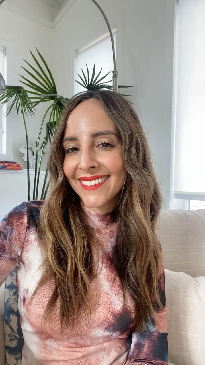 Saks Fifth Avenueのインスタグラム：「"Representation is inspiration. It empowers us to challenge the boundaries of what we thought was possible and re-imagine our futures. When media creates space for our stories, our success has no limits."– Emmy-winning host and TV personality @lillianavazquez」