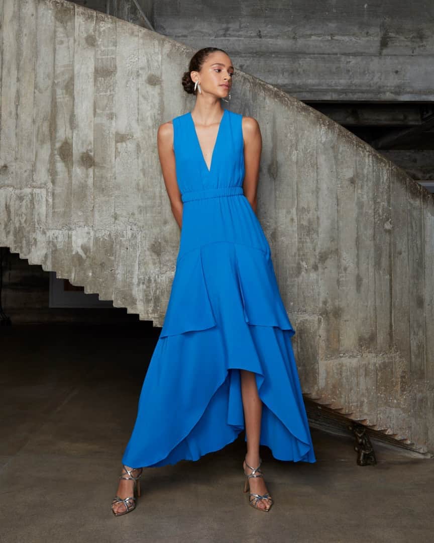 ロザ チャのインスタグラム：「Vestidos fluidos com cores vibrantes são perfeitos para entrar no mood do verão! Na #rosacha, você encontra diversos modelos incríveis para atualizar o closet. Descubra mais em rosacha.com.br ou nas lojas físicas de todo o País. #summer」