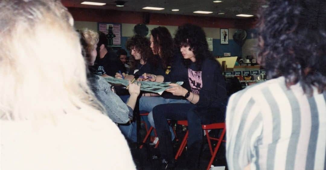 Queensrycheさんのインスタグラム写真 - (QueensrycheInstagram)「#waybackwednesday - Record store signing in Houston when we opened for Metallica in 1988 (photo credit Christopher Brown) #queensryche #houston #texas #circa1988 #metallica #backintheday #recordstoresigning #recordstore #thosewerethedays #doyouremberthetime #memoriesforlife #backintheday #damagedjusticetour」10月1日 1時07分 - queensrycheofficial