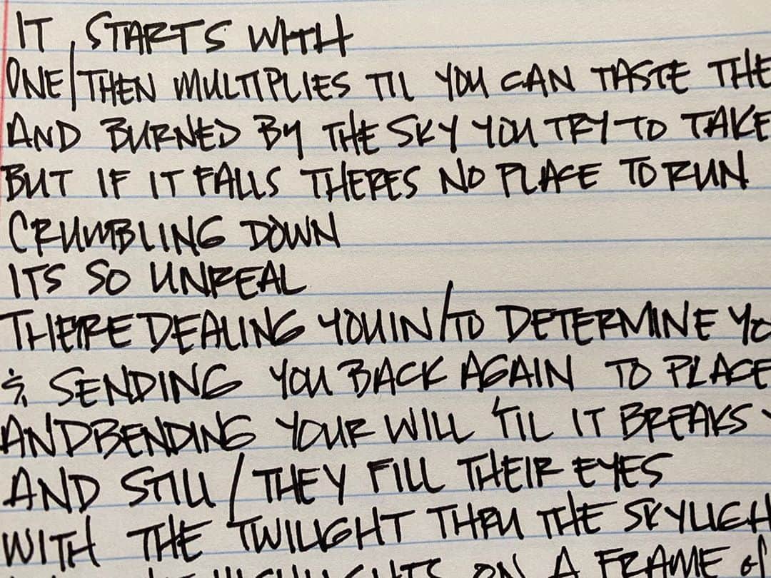 リンキン・パークのインスタグラム：「In The End [Demo] available tomorrow. #HybridTheory20」