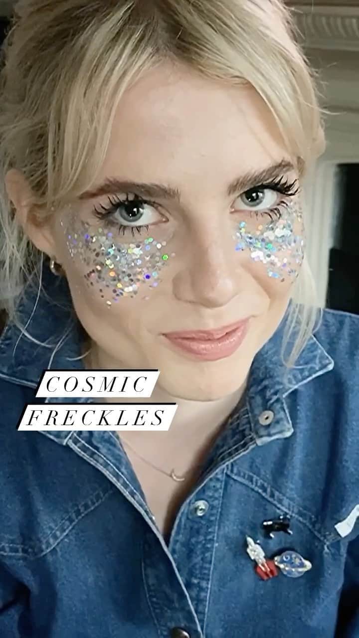 JO BAKERのインスタグラム：「C O S M I C • G I R L #cosmicfreckles on #lucyboynton ...another speedy fun 1min makeup look ✨ #makeup #makeuptutorial  #makeupartist #makeupideas #glitter #space #cosmic  @lucyboynton1 #cosmicgirls #galatic #spaceage #futuristic #fun #makeup #mascara @welovecoco #volumederevolution #volumedechanel #makeupoftheday #makeupaddict #makeuplover #makeupjunkie」