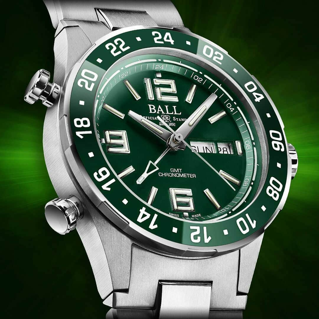 ボール・ウォッチさんのインスタグラム写真 - (ボール・ウォッチInstagram)「We all love to nickname bezel colors after #superheroes and with its many color options, the Roadmaster Marine GMT series gotcha you covered.  #hulk #batman #spiderman #thething  Comment and let us know your favourite.  #ballwatch #beyourself #humpday #ceramic #gmt #sportwatch #divewatch #color #mensfashion #mensaccessories #watchgeek #wristwatch #wotd #instawatch #dailywatch #watchlover #lumewatch #watchesofinstagram #watchesofig #relojes #orologio #montres #twotone #watchfam #timepiece」10月1日 1時47分 - ballwatch