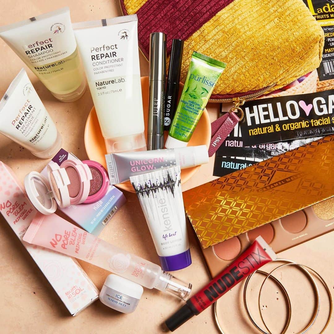 ipsyさんのインスタグラム写真 - (ipsyInstagram)「*Glam Bag Ultimate has entered the group chat.* Leave a 😍 if this is your kind of beauty flex. #IPSY #IPSYGoodVibes  Products Here: @helloganic_usa One a Day Sheet Mask Set @julepbeauty Cushion Complexion Concealer @kensiefragrance Life Beat Body Lotion @lock.color Unicorn Glow Long Wear Primer @nudestix Lip Glace in Nude Cherry @purlisse Matcha Green Tea + lemon Detoxifying Charcoal Mask @trysugar Uptown Curl Lengthening Mascara @sundayriley ICE Ceramide Moisturizing Cream @touchinsolus No Poreblem Priming Water @zoevacosmetics Caramel Melange Eyeshadow Palette @naturelabtokyo Perfect Repair Travel Set KAJA BEAUTY Bouncy Shimmer Eyeshadow Trio」10月1日 3時59分 - ipsy