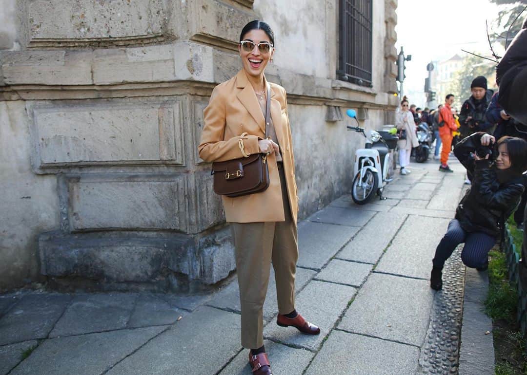 Nordstromさんのインスタグラム写真 - (NordstromInstagram)「FASHION WEEK FAVORITES: Vogue Fashion Photographer Phil Oh (@mrstreetpeeper) is celebrating Milan Fashion Week with us by sharing some of his iconic images. He told us: “I like how stylistically diverse Milan fashion week is.  There are brands for party girls, high school art teachers, trophy wives, law firm partners and work-from-home nomads.” Swipe through here before heading to stories to see his designer edit. Caroline Issa (@carolineissa) Aya & Ami (@amixxamiaya & @ayaxxamiaya) in Prada Giovanna Battaglia (@giovannaengelbert) in Dolce & Gabbana ASAP Rocky (@asaprocky) in Gucci  Soo Joo Park (@soojmooj) in Prada Gilda Ambrosio (@gildaambrosio) Hanne-Gaby Odiele (@hannegabysees) in Marni」10月1日 9時44分 - nordstrom