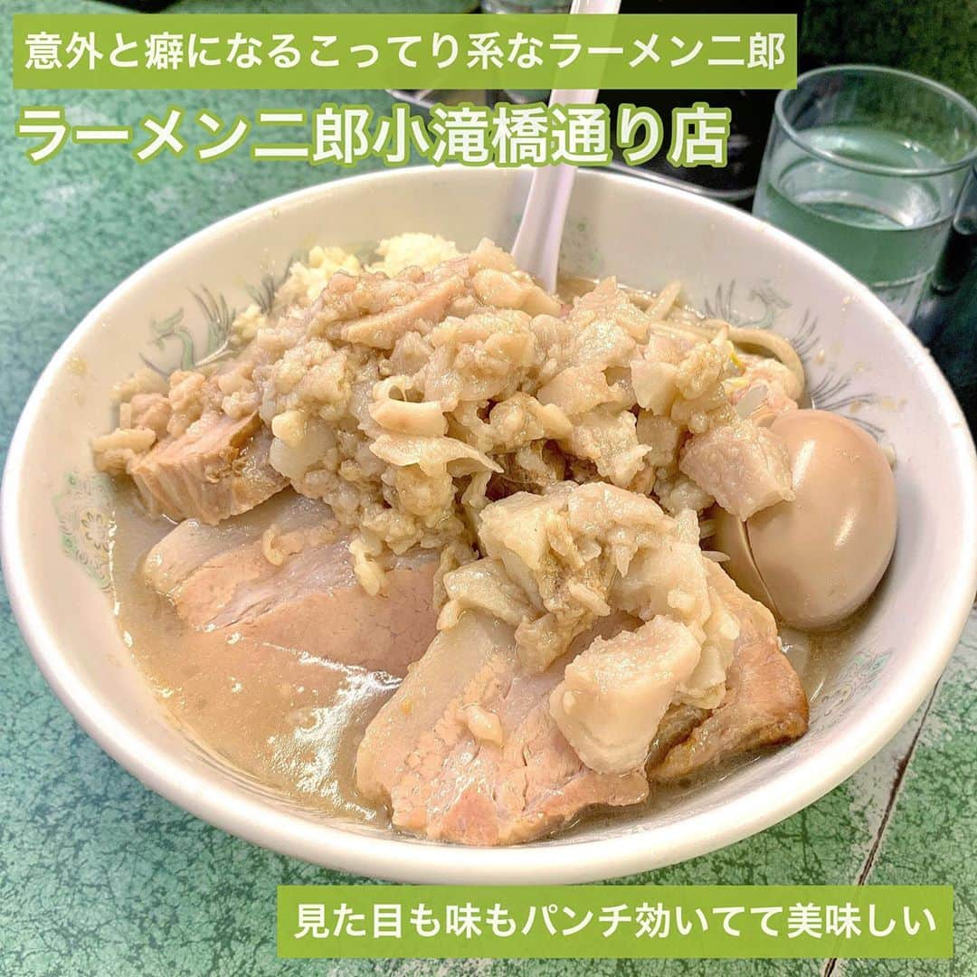 吉川ちかさんのインスタグラム写真 - (吉川ちかInstagram)「ラーメン二郎🥺💓 小滝橋通り店に行きました！ . ヤサイ少なめ、ニンニク、背脂カタマリ、煮卵とチャーシュートッピング‼️ うん…見た目パンチ効いてる🤣💓 . 量がやばかったから 食べれるか不安でしたが完食！ ニンニクが効いたしょっぱいスープと太麺がたまらん🤤💕 . ラーメン二郎ハマりそう❕ 私以外、全員メンズしかいなかったからびっくりした🤣💓 . #二郎系ラーメン #ラーメン二郎#ラーメン二郎小滝橋通り店 #ラーメン#ニンニク#チャーシュー#こってり#美味しかった#高カロリー」10月1日 4時35分 - yoshikawachika_1116