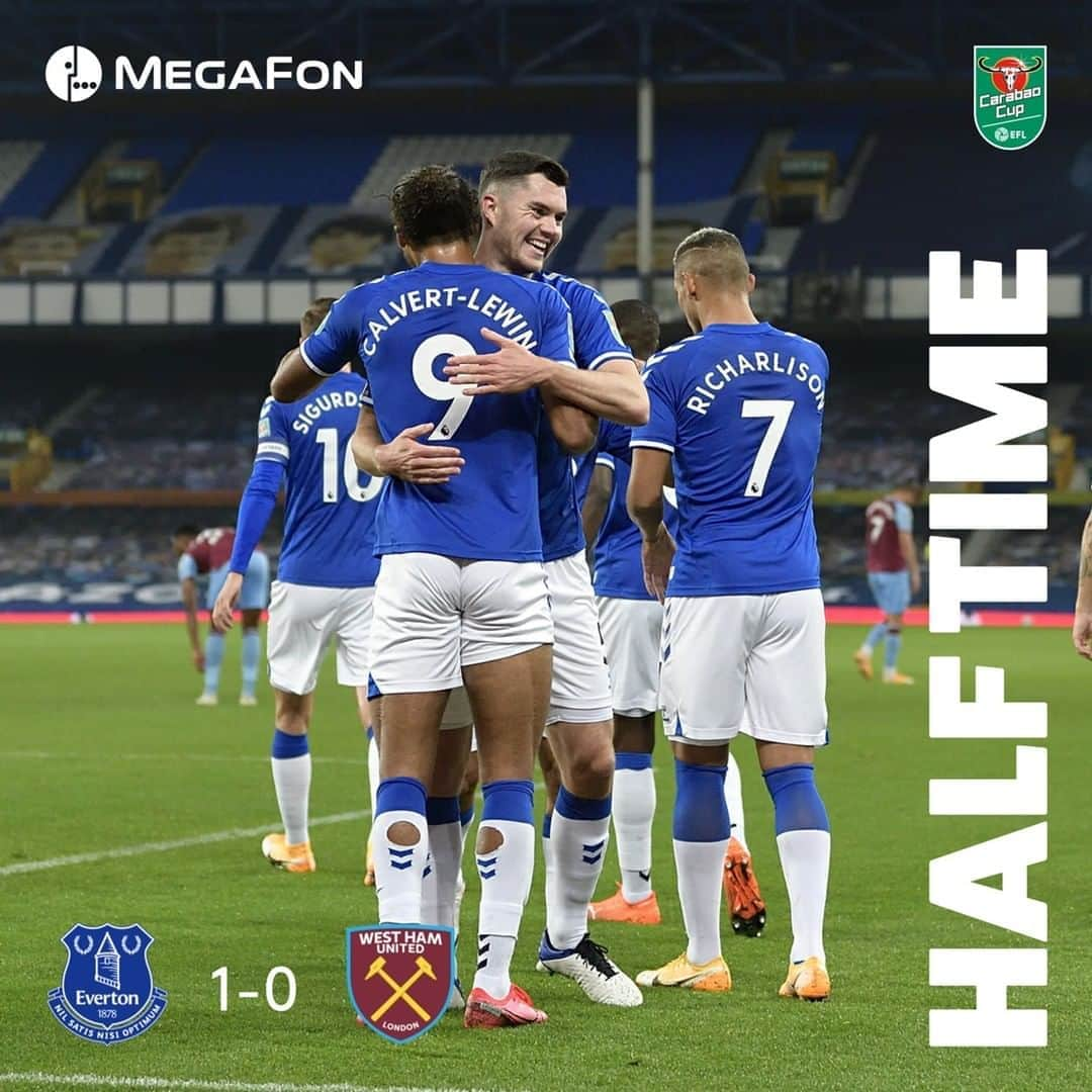 エヴァートンFCさんのインスタグラム写真 - (エヴァートンFCInstagram)「HT. Halfway to the quarter-finals - let's get the job done, lads. COYB! 👊」10月1日 4時40分 - everton