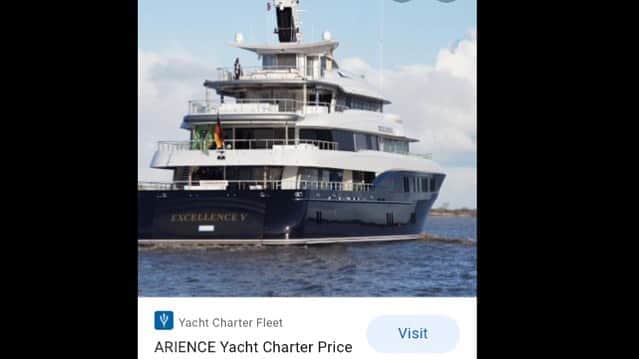 ラリー・ギリアード・Jrさんのインスタグラム写真 - (ラリー・ギリアード・JrInstagram)「“I like , Big, Boats and I cannot lie, etc etc etc.” Found this beauty parked in the Baltimore Inner Harbor. If anyone’s interested, it charters for only $600,000 dollars a WEEK! I’m down to go in with 599,000 others. Who’s with me?! Haha! @luxurymasters_ @luxurylifestyleyachts @insaneyachts @theyachtguy @theyachtgame @yoursuperyacht @yachtlife.one @theyachtlifeinc @legendaryyachts @superyachtsworldwide #highmaintenance #yachtlife #starstruck」10月1日 5時26分 - thereallgjr
