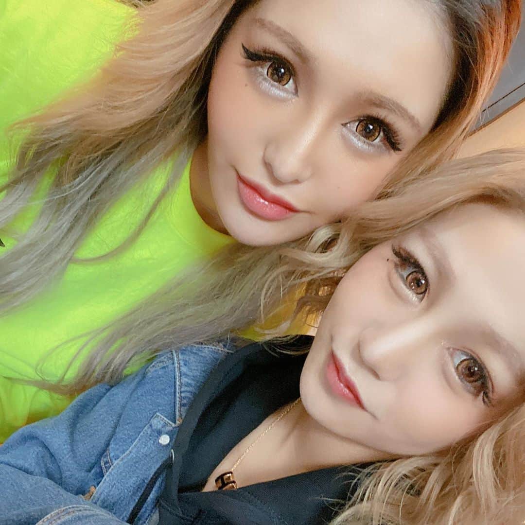 りこぴのインスタグラム：「りことすーちゃん」