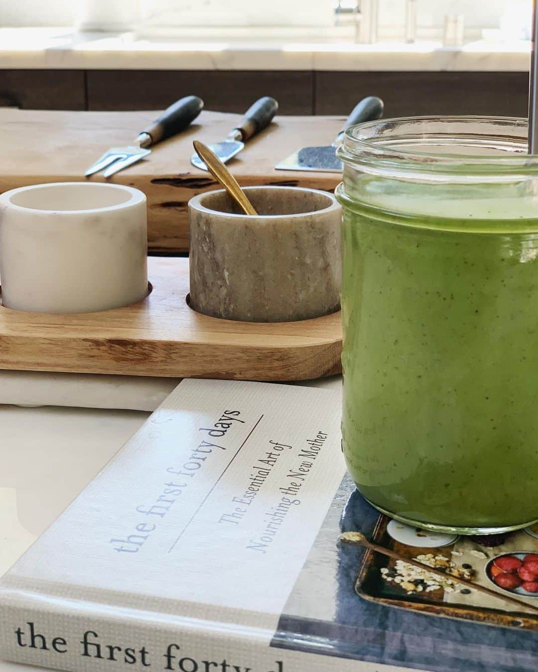 リア・ミシェルのインスタグラム：「Day 42」