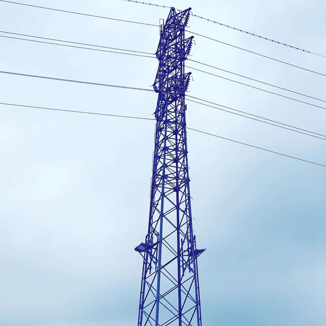 中野敬久さんのインスタグラム写真 - (中野敬久Instagram)「#electricity #tower #hope #sky #鉄塔 #鉄塔の会」10月1日 6時58分 - hirohisanakano