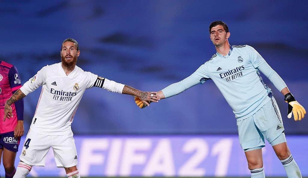 ティボ・クルトゥワのインスタグラム：「Los tres puntos se quedan en casa! Partido muy sufrido pero victoria y portería a cero 💪🏻 Gracias a todos por el apoyo y vuestros mensajes!  #HalaMadrid」