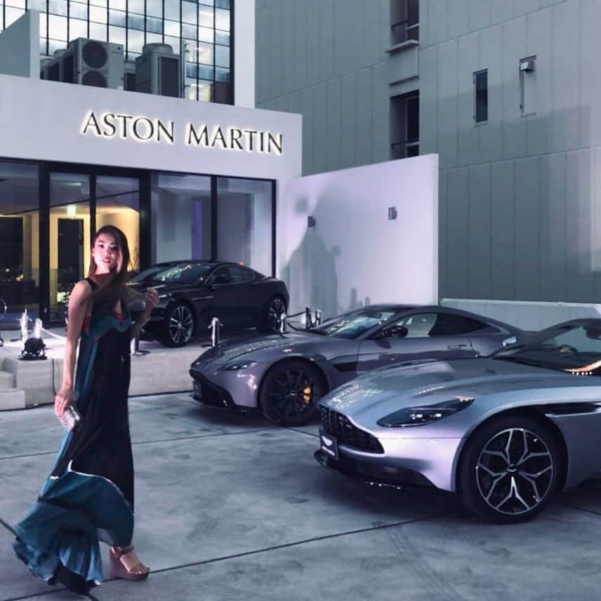 美馬寛子さんのインスタグラム写真 - (美馬寛子Instagram)「Aston Martin event Tokyo 🇯🇵✨﻿ ﻿ ﻿ ﻿ ﻿ ﻿ ﻿ ﻿ ﻿ #astonmartin #DBX #vantage  #db11 #missuniversejapan #missuniverse #missuniverse2020 #redbullracing #astonmartinracing #astonmartinownersclub #drive #topgear #redbull #jamesbond #tokyo﻿ ﻿ @astonmartinlagonda」10月1日 7時58分 - hirokomima