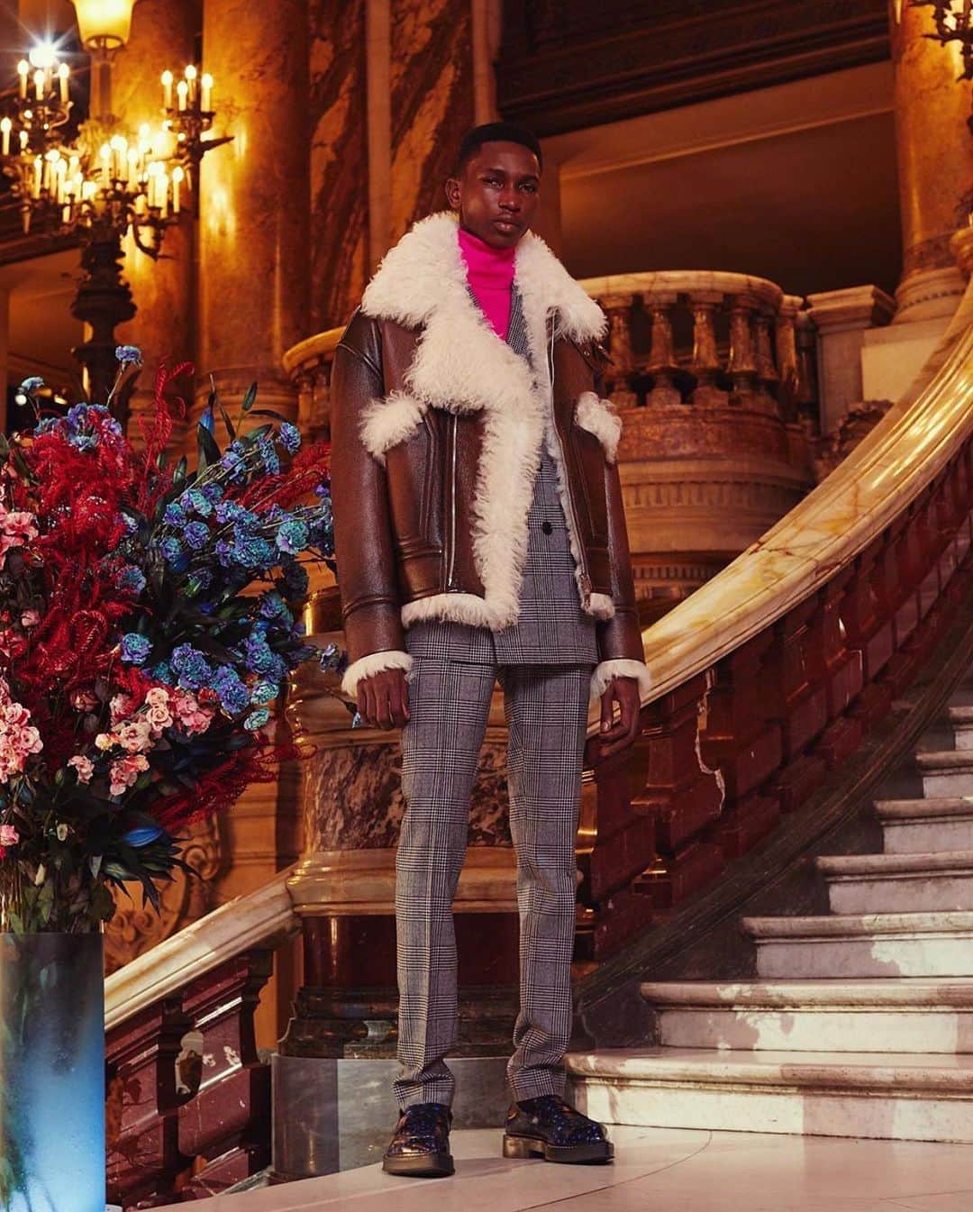 クリスヴァンアッシュのインスタグラム：「FLASHING BACK / @BERLUTI WINTER 20-21 SHOW / OPERA GARNIER  IN STORE NOW AND ONLINE  PHOTO @ronan_gallagher__  STYLING @mauricionardi  #berluti #krisvanassche」