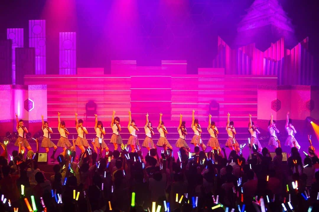 NMB48さんのインスタグラム写真 - (NMB48Instagram)「🗓﻿ ﻿ NMB48 10周年まであと8日。﻿ NMB48の10年間を振り返ります。﻿ ﻿ ﻿ 【2nd Anniversary】﻿ 〜2011.10.9-2012.10.9〜﻿ ﻿ ⚫︎2011年10月19日﻿ 2nd Single『オーマイガー！』発売﻿ ﻿ ⚫︎2012年2月8日﻿ 3rd Single『純情U-19』発売﻿ デビューから3作連続でオリコン週間チャート1位、初週売り上げ20万枚超えを記録し、女性アーティスト史上初快挙となる﻿ ﻿ ⚫︎2012年2月18日﻿ NMB48劇場にて、3期生がお披露目﻿ ﻿ ⚫︎2012年4月19日〜5月31日﻿ チームNが大阪府内を巡るライブツアー「大阪十番勝負」を開催﻿ ﻿ ⚫︎2012年5月5日﻿ チームM 1st Stage「アイドルの夜明け」がスタート﻿ ﻿ ⚫︎2012年5月9日﻿ 4th Single『ナギイチ』発売﻿ ﻿ ⚫︎2012年8月8日﻿ 5th Single『ヴァージニティー』発売﻿ ﻿ ⚫︎2012年10月8日﻿ 「NMB48 2nd Anniversary Special Live」（NMB48劇場）を開催﻿ ﻿ to be continued…﻿ ﻿ ﻿ #NMB48 #NMB10周年 ﻿ #NMB48LIVE2020﻿ #history #anniversary﻿」10月1日 18時10分 - nmb48_official