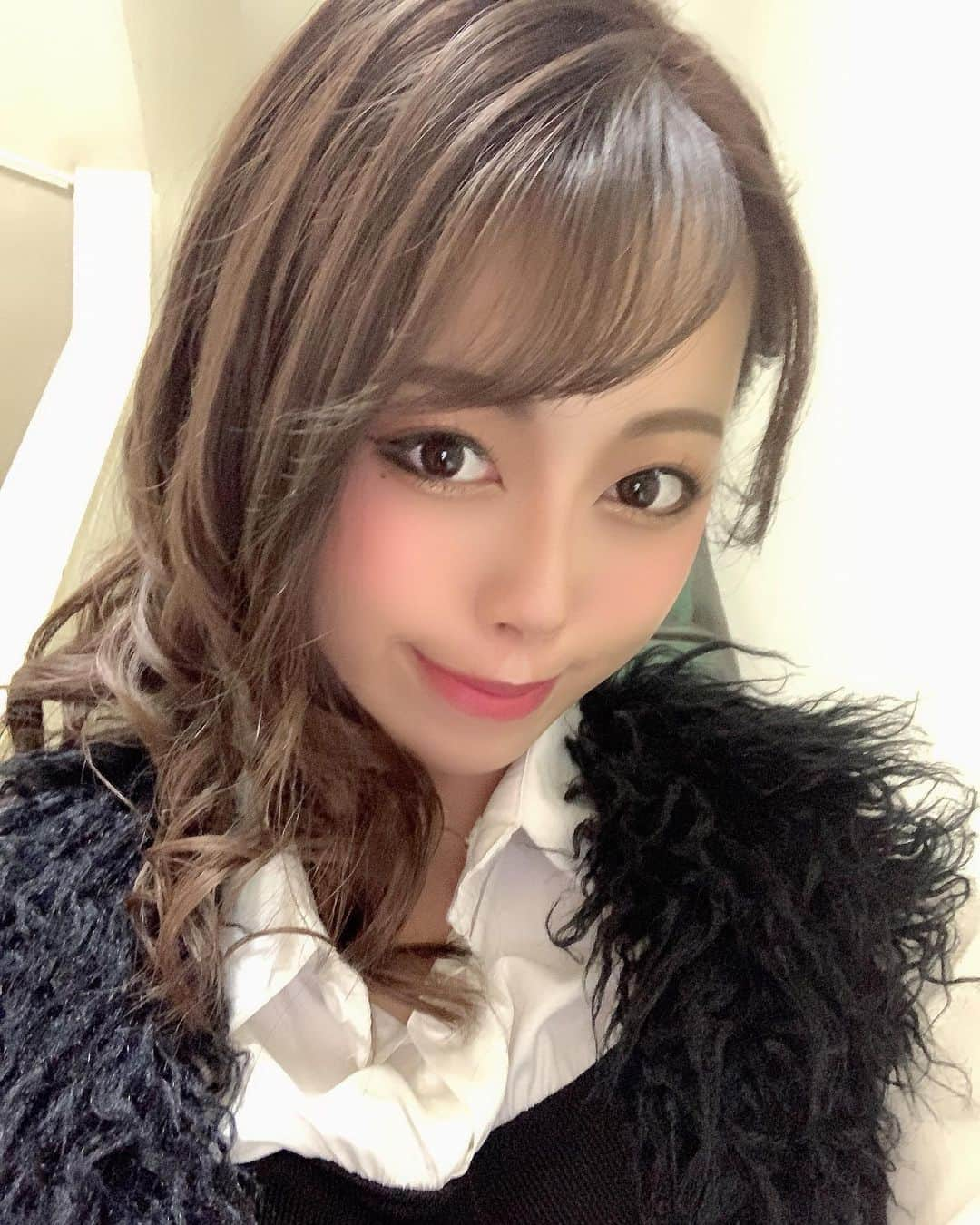 池上さよのインスタグラム：「9月も有り難う御座いました💖  紳士で😳優しい☺️お客様😘のお陰で いい成績残せました🙏💓✨  今月もどうぞ宜しくお願いします(*´∇｀*)  北海道札幌市中央区南4条⻄3丁目  N-プレイスビル 5F P&J  🌹池上さよ🌹」