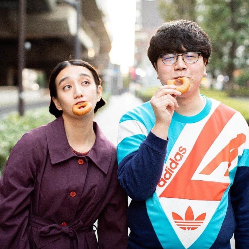 佐伯ポインティのインスタグラム：「長井短さん（ @0mijika0 ）とAMで対談しました🤙🤙🤙 この写真お気に入り🍩 記事はポのツイッターからどうぞゥ」
