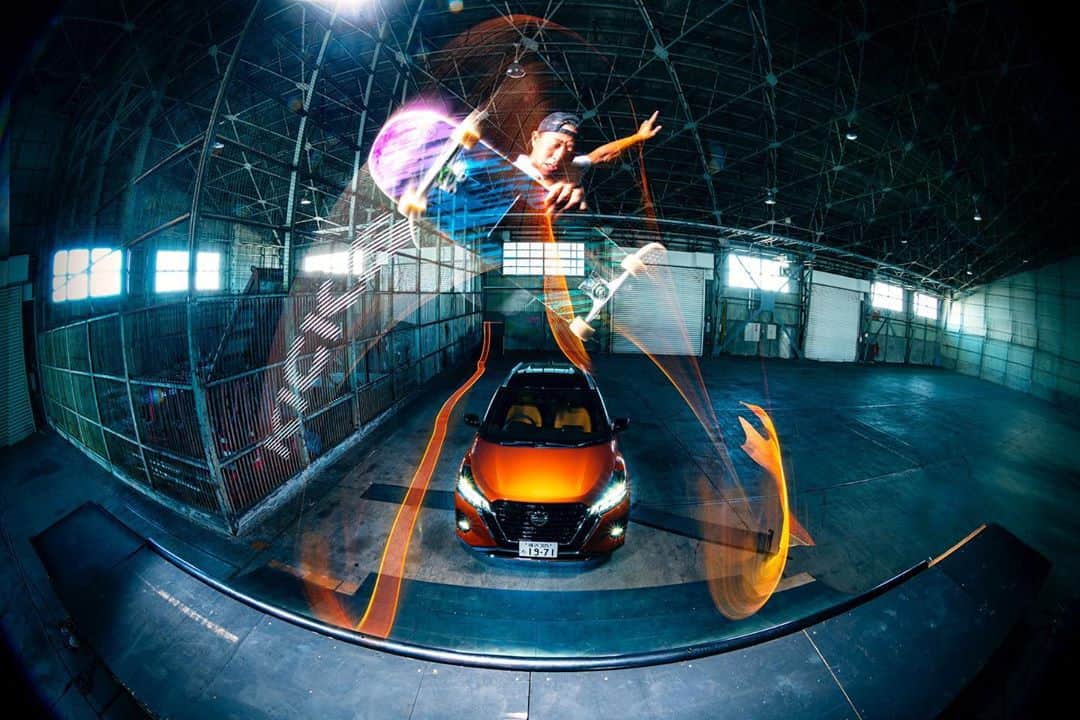 日産自動車さんのインスタグラム写真 - (日産自動車Instagram)「電気の力で走るSUV #日産キックス と電気の力で描くグラフィティ #エレクトリック が共演。  スケートボードの軌跡で描くトリックを画像でもお楽しみください⚡️  #ELECTRICK #日産 #nissanjapan #5523」10月1日 10時39分 - nissanjapan