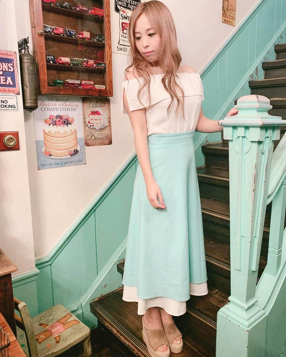 ようようさんのインスタグラム写真 - (ようようInstagram)「お店とお洋服の色が一緒だった♥  #ようようさん #エンタメ #アイドル #キャンギャル #イベントコンパニオン #レースクイーン #撮影会モデル #フォロワー募集中 #撮影会 #関西モデル  #Japanesegirl #followme #model #cosplay #racequeen #kawaii #instagood  #instalove #いいね返し #カメラ好きな人と繋がりたい #被写体 #北浜レトロ #アフターヌーンティー #rady #rady好きさんと繋がりたい #radyコーデ #大阪カフェ #インスタ映え #インスタ映えスポット #映えカフェ」10月1日 11時14分 - yoyochan_ranchan