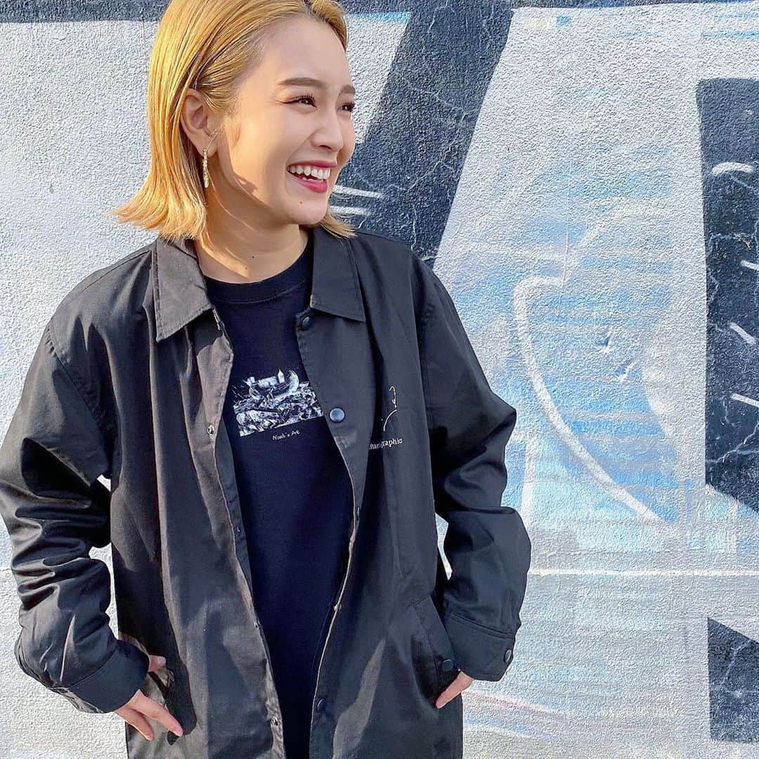 富久美玲のインスタグラム：「_ . 🆕 ヘビロテ確定のコーチジャケット！ . 意外と持っとらんかったけど可愛いし さらっと羽織えるでとても良き👍💓 . @human_graphics  ▷Mサイズ .  #私服#身長152cm#mireistylecode#ootd#コーチジャケット#humangraphics」