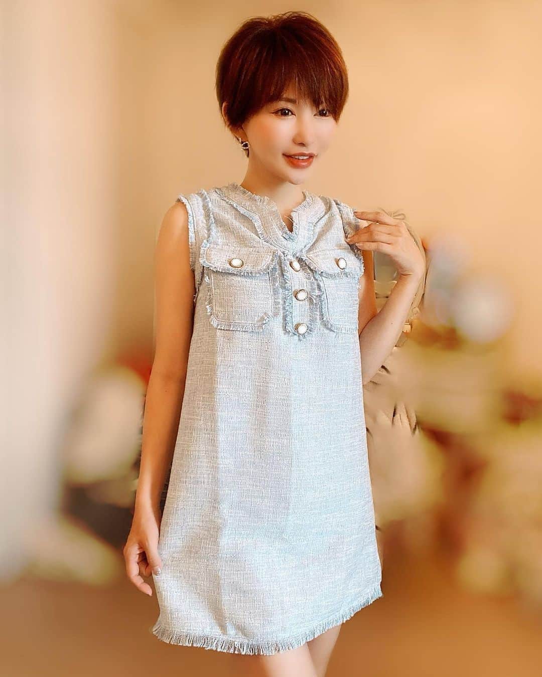 里美ゆりあのインスタグラム：「可愛いツイード#ワンピース は @selectshop_fordate のだよ🥰  チェックしてみてね♡♡  #selectshop」