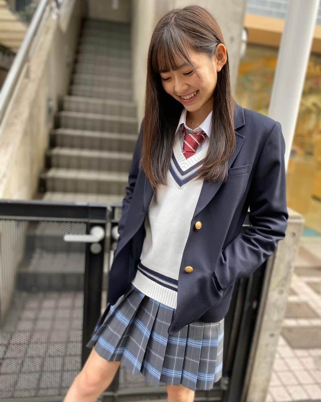 制服専門店CONOMiさんのインスタグラム写真 - (制服専門店CONOMiInstagram)「【原宿店】 モデル(@yabusaya0928 )﻿﻿﻿ 身長→170cm﻿﻿﻿﻿﻿ 着用サイズ✨﻿ カーディガン→LL 長袖シャツ→L ブレザー→L . ✿ブレザー 品番:ARCJ-2011-01→22,000 ✿スカート 品番:ARCS-1111→9,800 ✿セーター 品番:ARCUSW-1011-07→5,800 ✿シャツ 品番:ARCY-1013-07→3,800 ✿ネクタイ 品番:ARCN-1050-12→1,900 . .  #制服#お洒落#写真#なんちゃって制服 #自由制服 #fashion#code#スカート#skirt#ミニスカート#可愛い#asiangirls#高校生#jkブランド#黒髪ロング#ドラマ#学校#セーラー服#女子高生#ニット#靴下#japanesegirl#ニットコーデ#교복#아이돌#모델#sailorsuit#撮影#ポートレート#制服ディズニー」10月1日 12時26分 - conomi_official