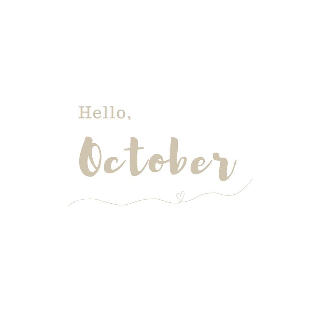 青木育日さんのインスタグラム写真 - (青木育日Instagram)「10月🕊﻿ ﻿ fashionを思い切り楽しめる季節が﻿ やってきました🍂﻿ ﻿ ﻿ 気候的にも世の中的にも、﻿ ちょっとずつ過ごしやすくなってきたような☺️﻿ ﻿ ﻿ 息子にハロウィン何着せようかしら🎃👻」10月1日 13時04分 - ikuhiaoki