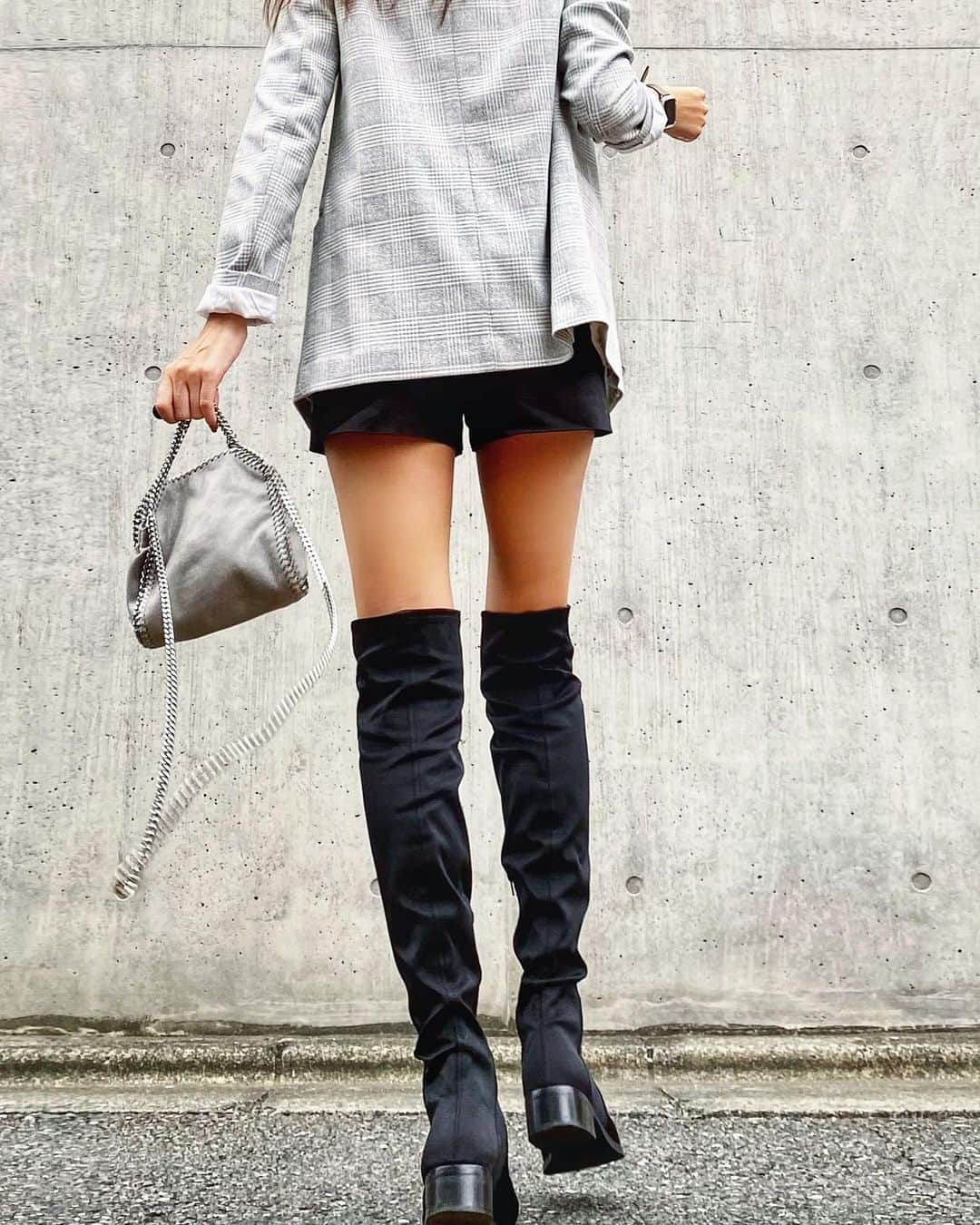 若尾綾香さんのインスタグラム写真 - (若尾綾香Instagram)「☆ hmのジャケット形が綺麗だから ちょこちょこ買うようになった2020秋🍂  tops #snidel bottom #ZARA jacket #hm boots #frayid   #ootd 🍄 #わかおふく」10月1日 13時41分 - ayaka_wakao