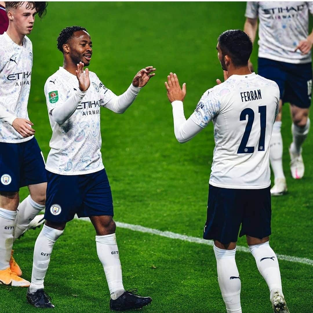 アイメリク・ラポルテさんのインスタグラム写真 - (アイメリク・ラポルテInstagram)「@sterling7 at the double and @ferrantorres7  with his inaugural goal for City! @laporte back in action!」10月1日 13時42分 - a.laporte