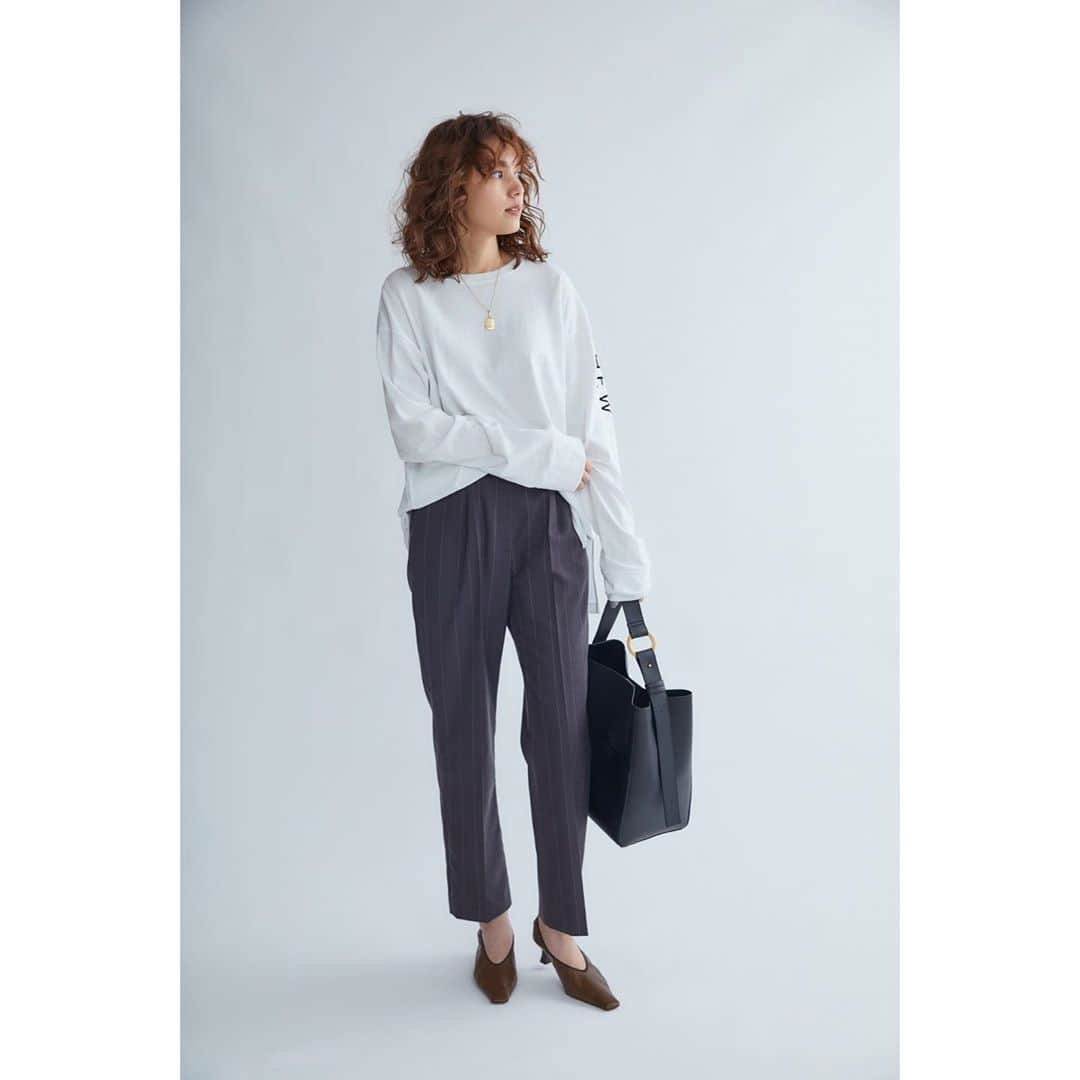 milaowen_officialさんのインスタグラム写真 - (milaowen_officialInstagram)「_NEW IN すぐ届く今着たいアイテム  Tops 4,500yen+tax Pants 8,600yen+tax Necklece 3,800yen+tax Bag 8,300yen+tax Shoes 11,500yen+tax  —————————————— official online storeにて、 すぐ届く今着たいアイテム、 NEW IN企画を公開。 TOP URLよりご覧ください。  #milaowen #ミラオーウェン ﻿ #newin」10月1日 13時51分 - milaowen_official