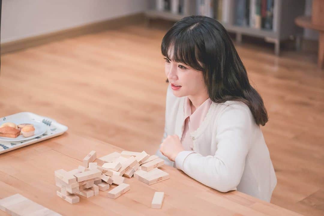 イ・ユリのインスタグラム：「#이유리#거짓말의거짓말#지은수#은수」