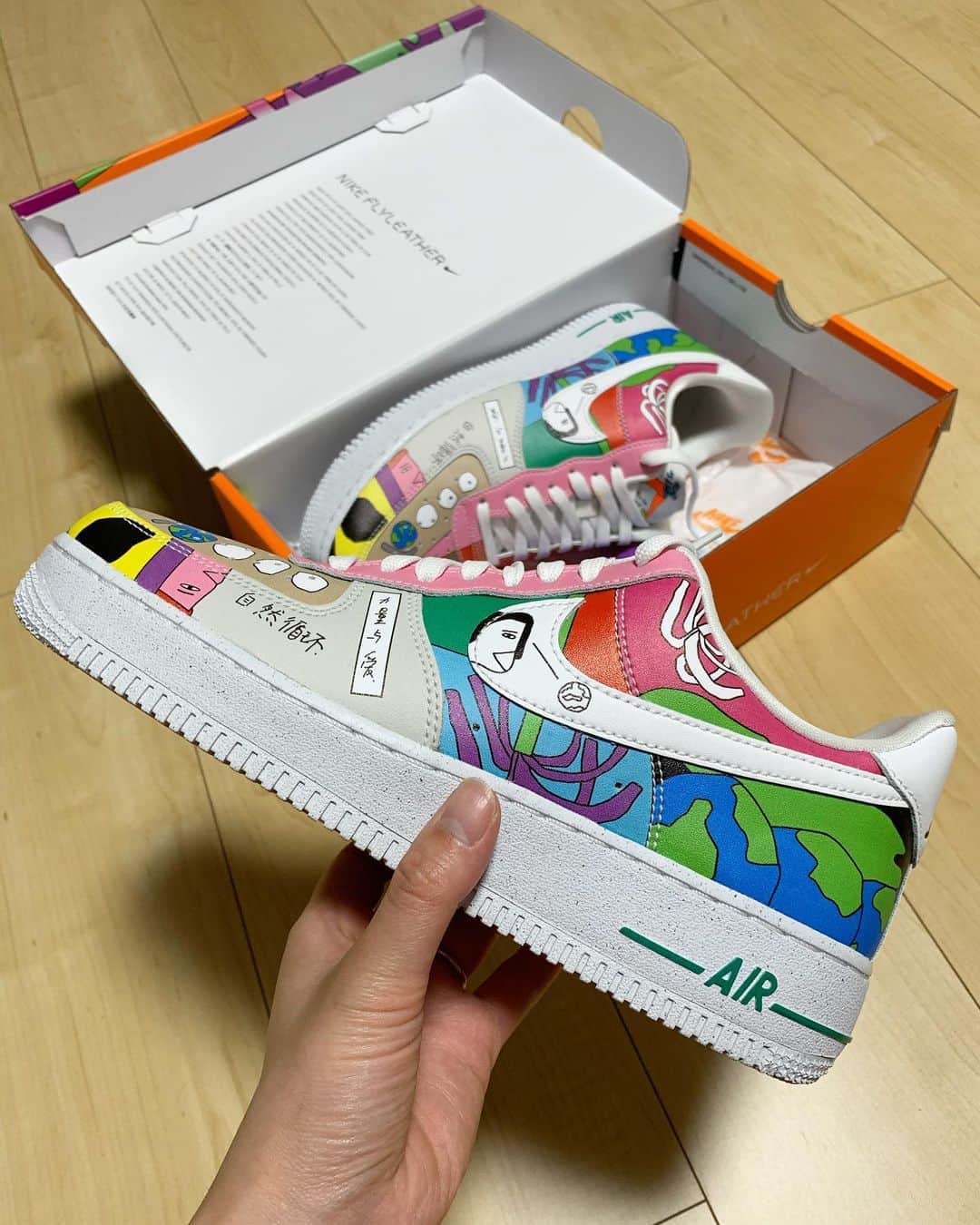 のインスタグラム：「. . . RUOHAN WANG × NIKE FLYLEATHER AIR FORCE 1 LOW QS . . swooshの顔が👍 . . #nike #airforce1 #airforce #airforce1low #airforce1daily #ruohanwang #sneakers #sneakerhead #sneakerheads #sneakergallery #sneakerness #sneakergram #sneakeraddict #sneakerporn #sneakerstyle」