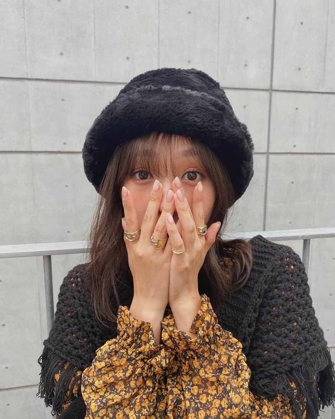 前田希美（まえのん）さんのインスタグラム写真 - (前田希美（まえのん）Instagram)「もふもふ。  コラボリング発売して初日に完売、、 本当に嬉しすぎました。  皆様いつもありがとうございます！！  届くのお楽しみに♡♡  #のんの私服 #nwith #エヌウィズ  #code #fashion #ootd #blouse」10月1日 14時56分 - maeda_nozomi