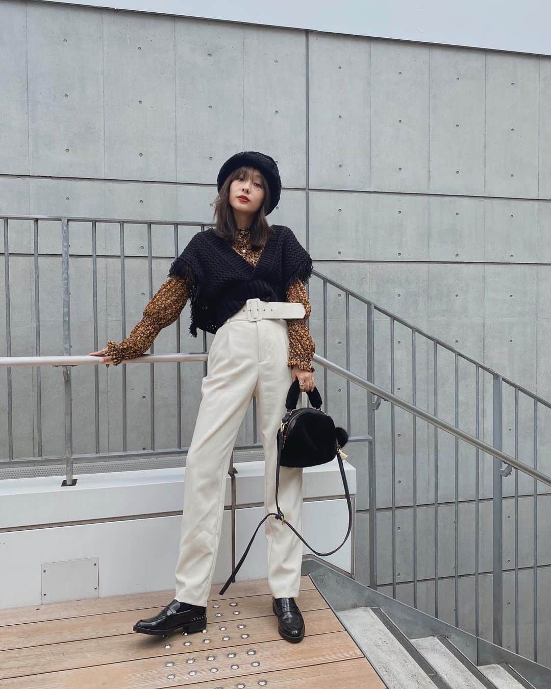 前田希美（まえのん）さんのインスタグラム写真 - (前田希美（まえのん）Instagram)「今日の私服です。  最近は、甘めのトップスに、 パンツを合わせるが好きみたい♡  10月もよろしくね🧸  #のんの私服 #code #fashion  #nwith #エヌウィズ #ootd #zara」10月1日 15時04分 - maeda_nozomi
