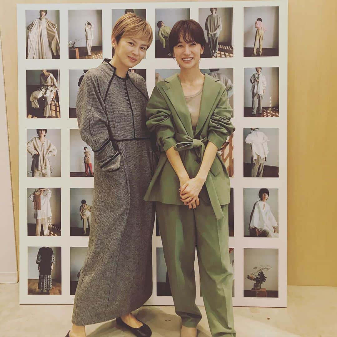 のインスタグラム：「@clane_official 21SSの展示会 やっぱり好きだ♡ @ena1123 さん @yurina0714 さん thanks💋」