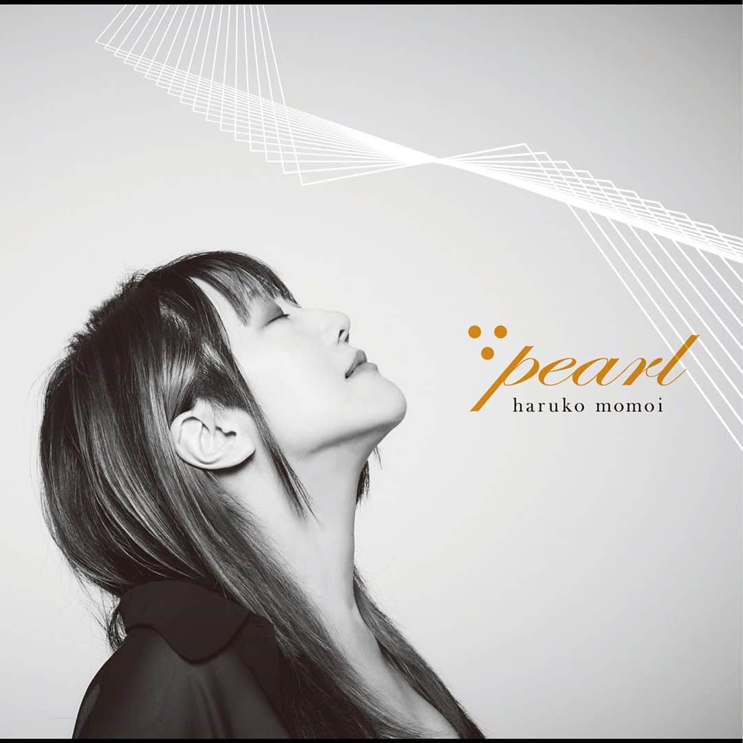 桃井はるこのインスタグラム：「Start on today！You can listen to Momoi songs on music streaming services.Please check it🥰🎹 #momoiktkr #桃井はるこ」