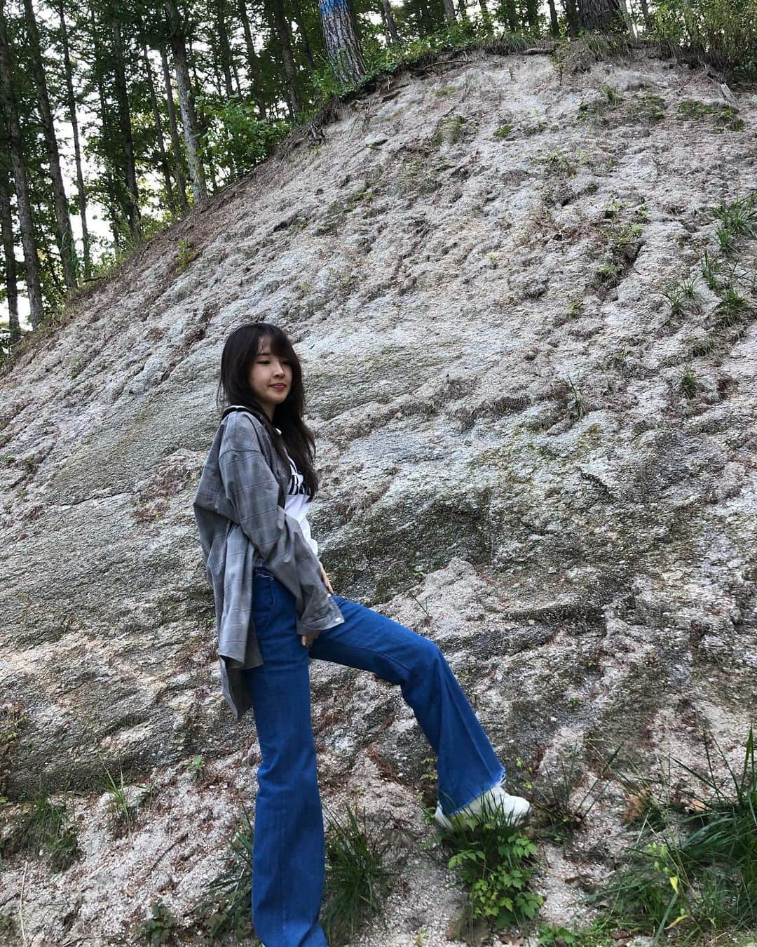 チョン・ジユンのインスタグラム：「즐chu~😘 우리가 가는 곳은 다 조운길 #낫투데이」