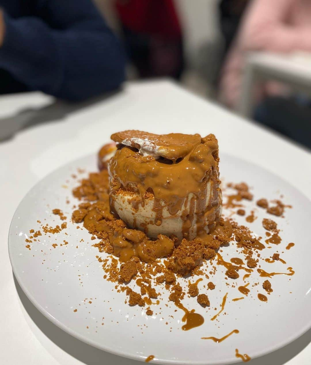 Eat With Steph & Coさんのインスタグラム写真 - (Eat With Steph & CoInstagram)「Fluffy, wobbly, pancakes of dreams from @fuwafuwalondon swipe to see the waterfall (yep!) of lotus biscoff and check out that wobble 🤤🤤  hit save to come back to this next time you feel like pancakes 🥞  📷 @thetessaproject」10月1日 15時56分 - eatwithsteph_ldn